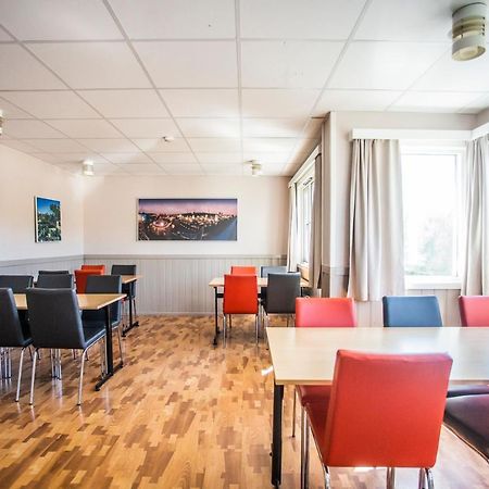 Lisebergsbyns Vandrarhem Gotenburg Buitenkant foto
